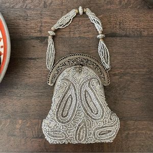 Vintage Art Nouveau Paisley Silver Gray Beaded Metal Mini Evening Clutch